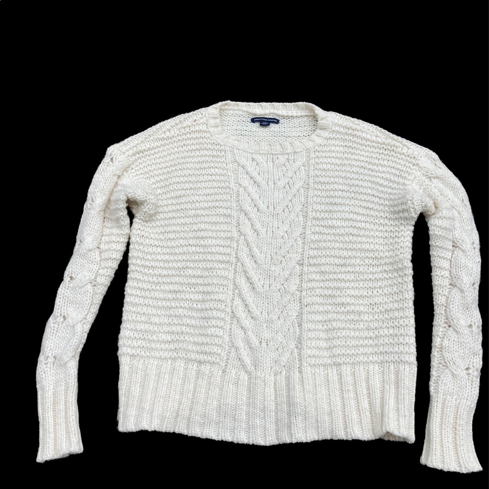 Off white American Eagle Outfitters size small woman’s sweater